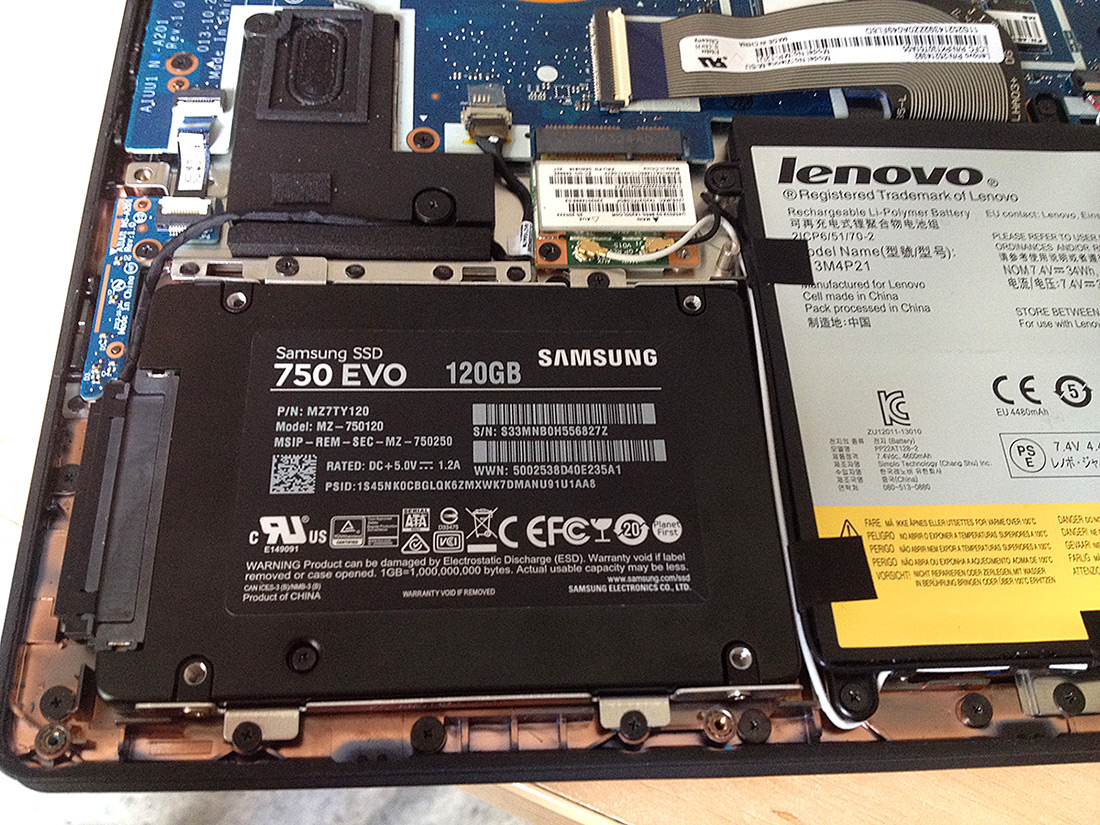 установка жесткого диска на SSD в Lenovo IdeaPad Yoga