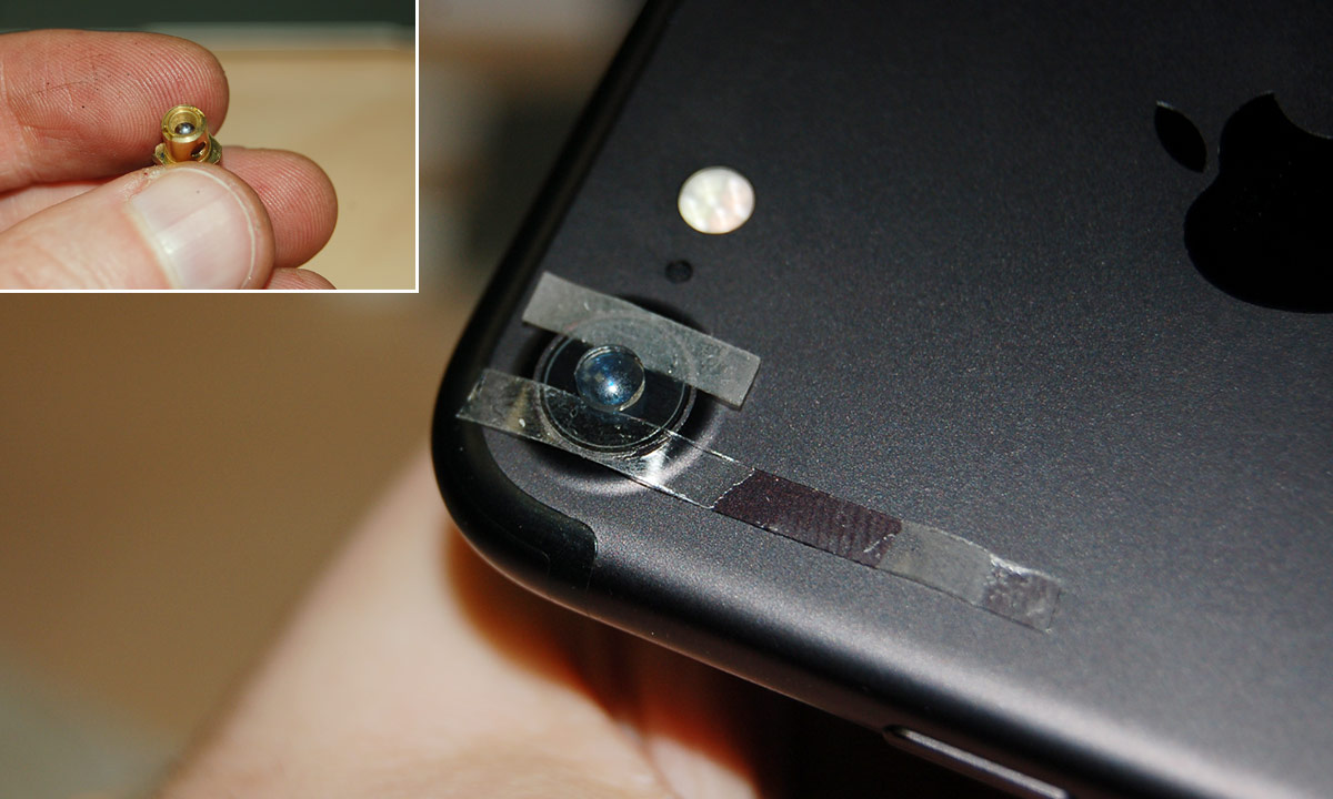 Крепление линзы из CD-RW привода к камере iPhone 7