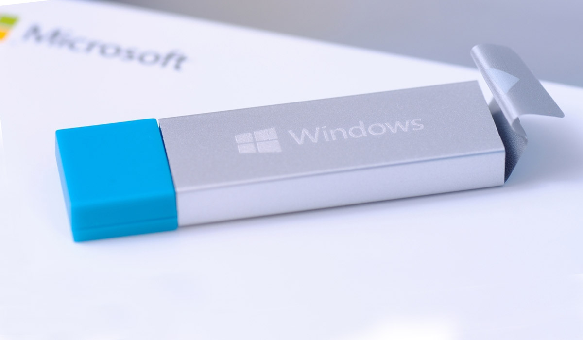 Фирменная загрузочная флешка Windows 10 своими руками